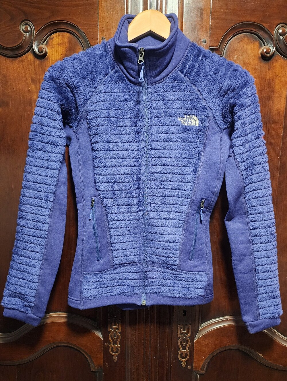 THE NORTH FACE - Summit Series Jacket
